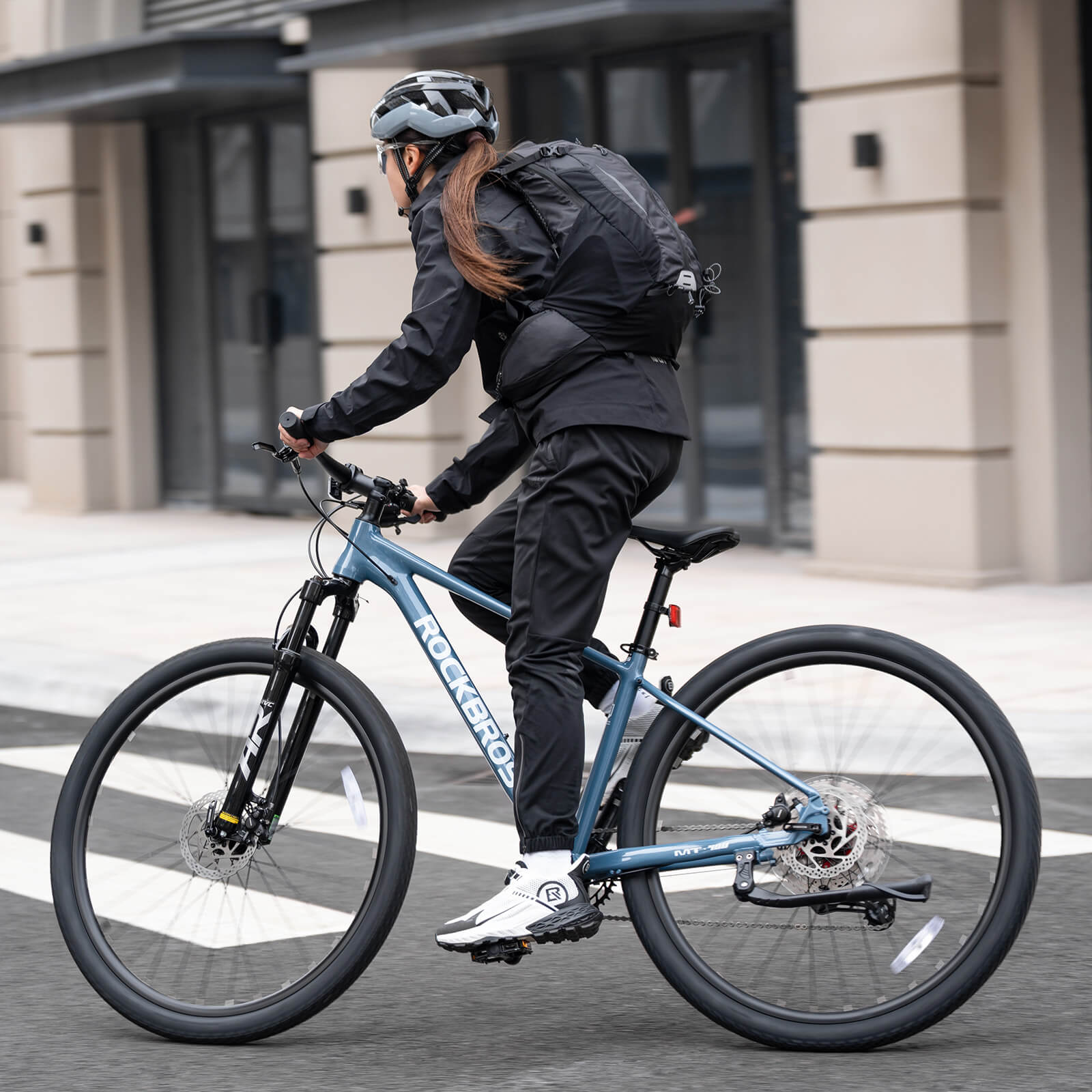 rockbros 29 inch aluminium mountain bike with hydraulic disc brakes for off-road cycling.
#color_blue