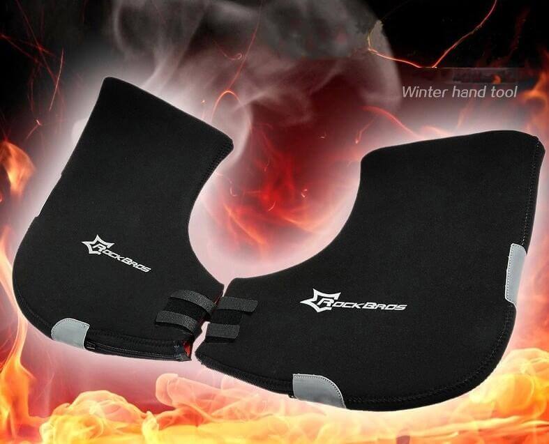 ROCKBROS Handlebar Mittens designed for cold weather, providing windproof protection for MTB handlebars to keep your hands warm and comfortable during rides.
