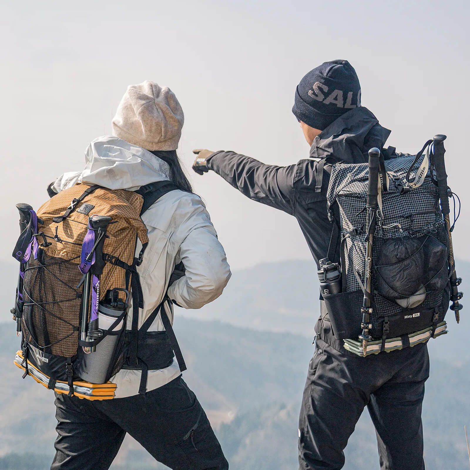 Qunature lightweight 30–35l outdoor backpack for hiking and camping.
#color_khaki