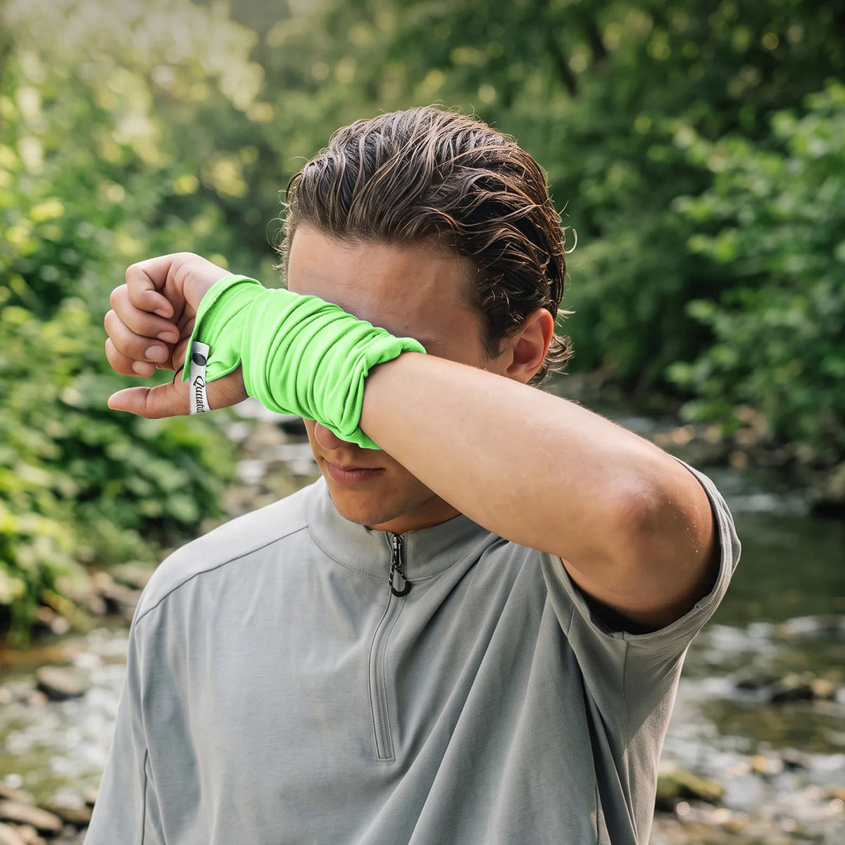 Qunature quick-dry antibacterial camping towel.
#colour_light green