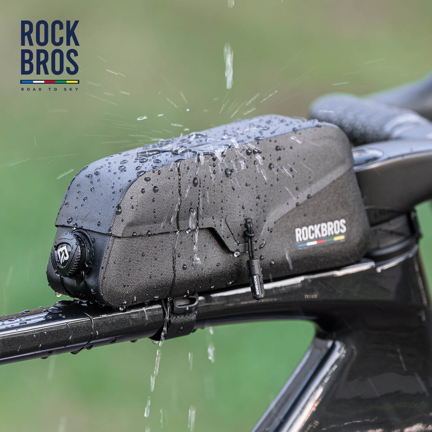Road to Sky waterproof magnetic bike frame bag, 0.6L to 0.9L capacity
#size_0.6L